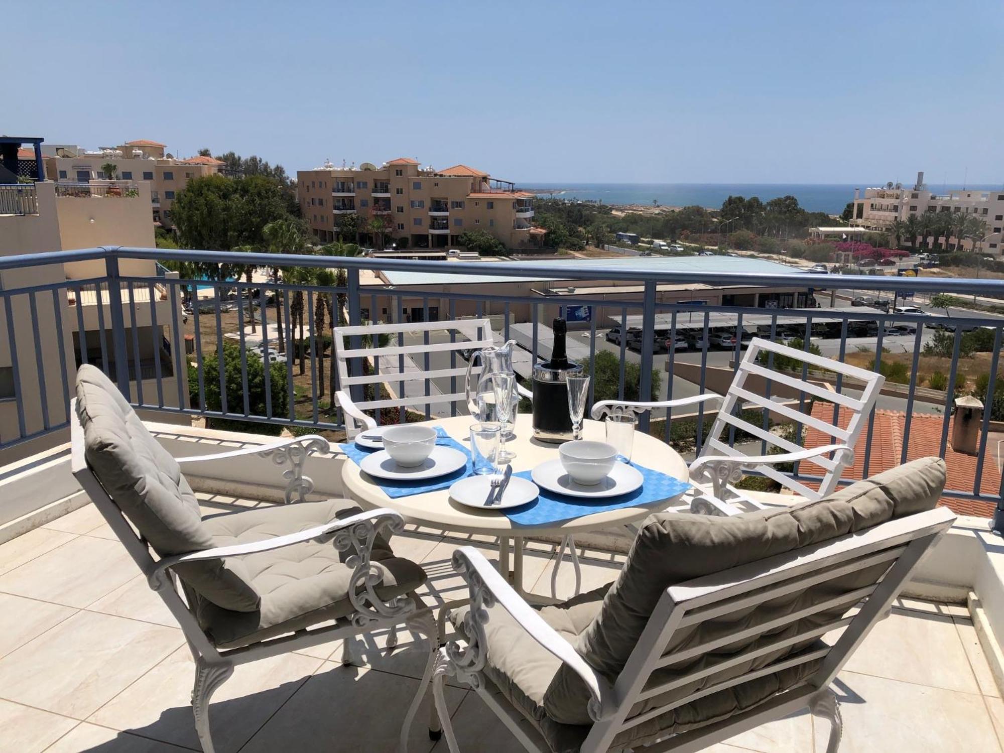 Kings Palace - Modern Penthouse With Incredible Sea Views Paphos Ngoại thất bức ảnh