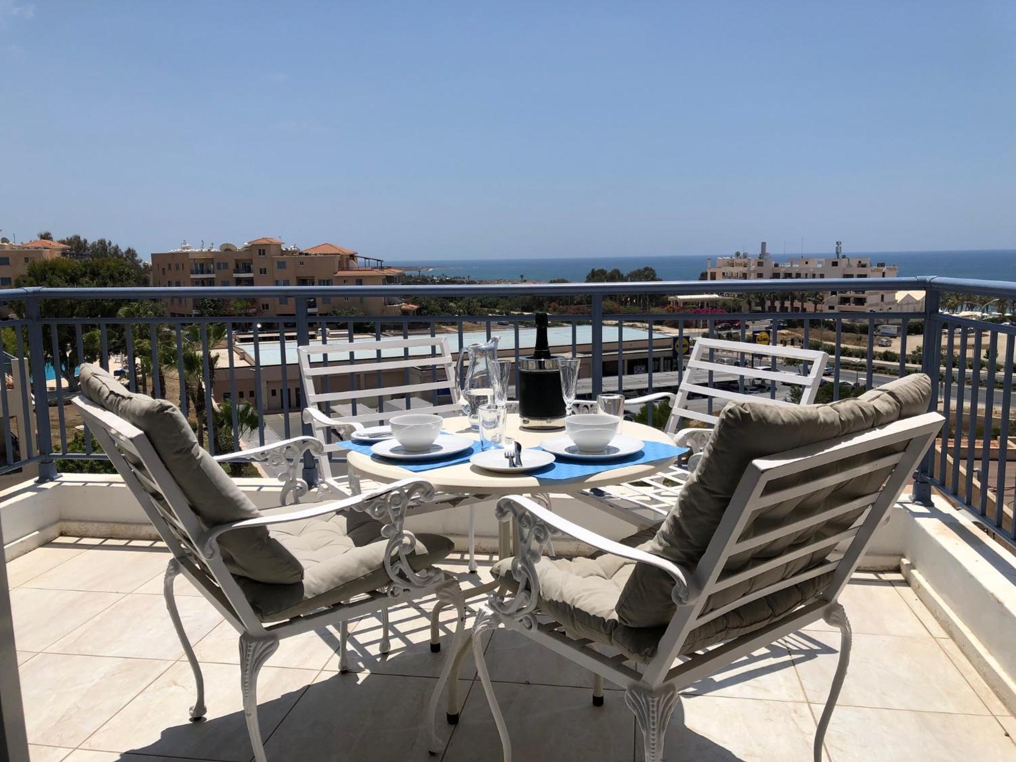 Kings Palace - Modern Penthouse With Incredible Sea Views Paphos Ngoại thất bức ảnh